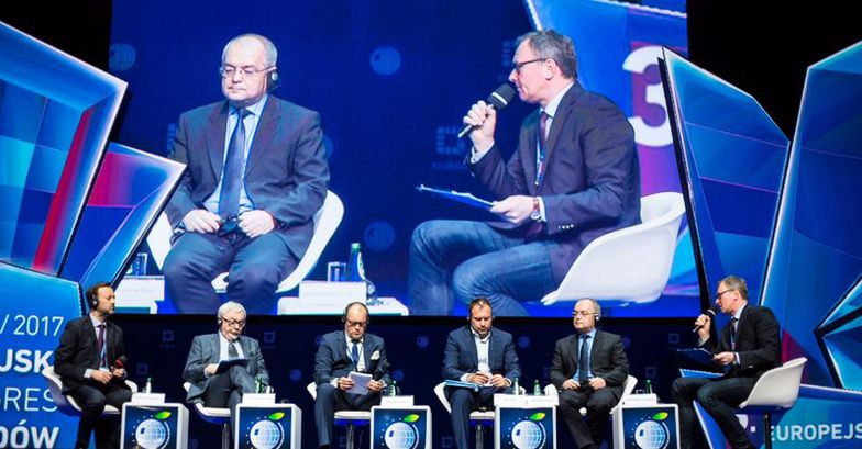 Sesja plenarna IV Europejskiego Kongresu Samorządów