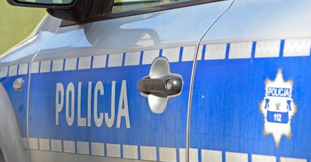 Ugryzł ekspedientkę. Grozi mu wiele lat więzienia