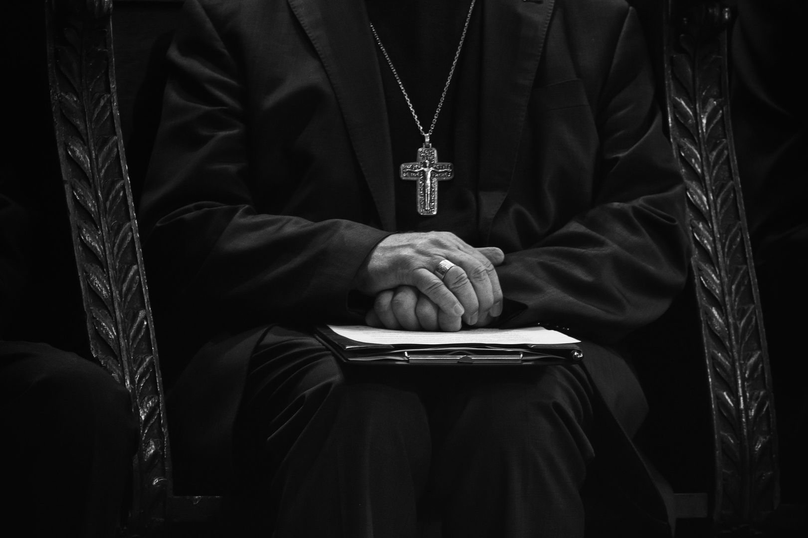 Miażdżący sondaż w sprawie duchownych. Polacy chcą zmian