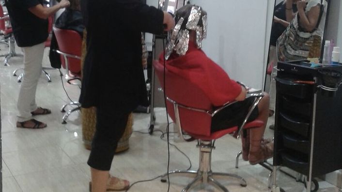 Pracownice zakładu fryzjerskiego w jednej z dzielnic Warszawy były miesiącami nękane przez mieszkańca okolic