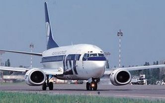 LOT czeka na naprawę silnika Dreamlinera