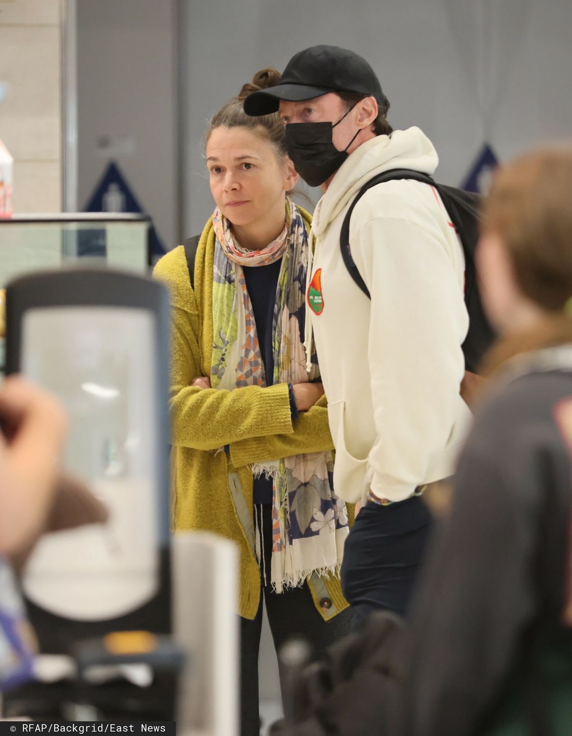 Hugh Jackman i Sutton Foster na lotnisku w Los Angeles