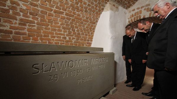 POGRZEB SŁAWOMIRA MROŻKA