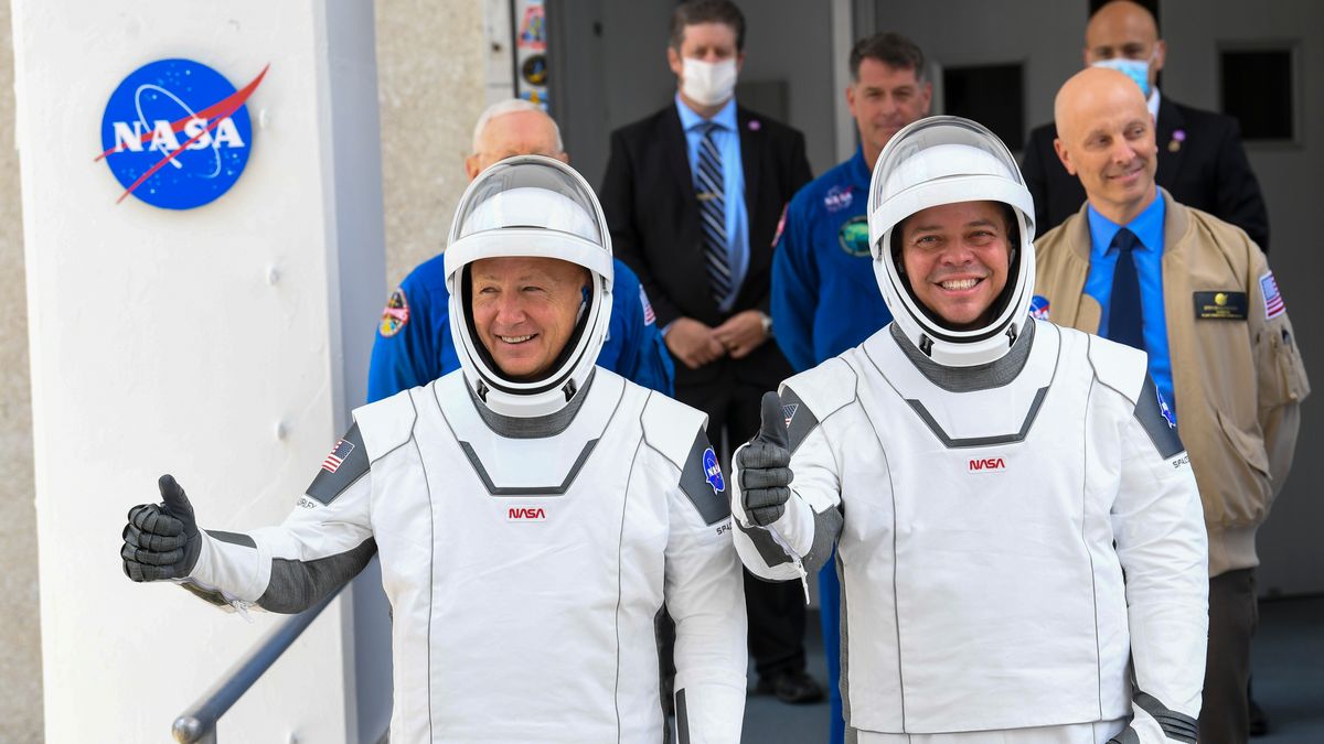 Lot SpaceX i NASA. Nowe kombinezony dla astronautów debiutują podczas tej misji 1