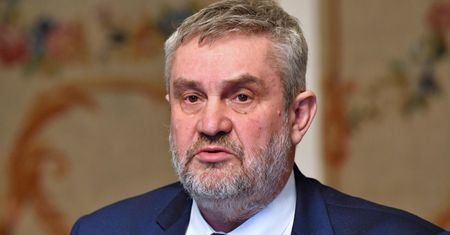 Wyznanie Ardanowskiego. "To pokazuje, że ta góra lodowa się kruszy"