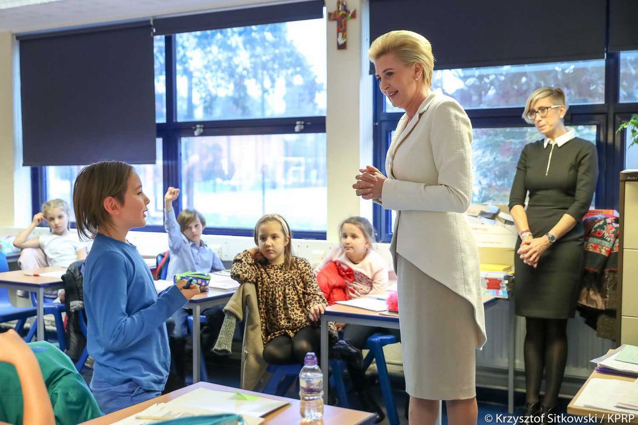 Agata Duda z wizytą w polonijnej szkole sobotniej w Londynie (fot. prezydent.pl)