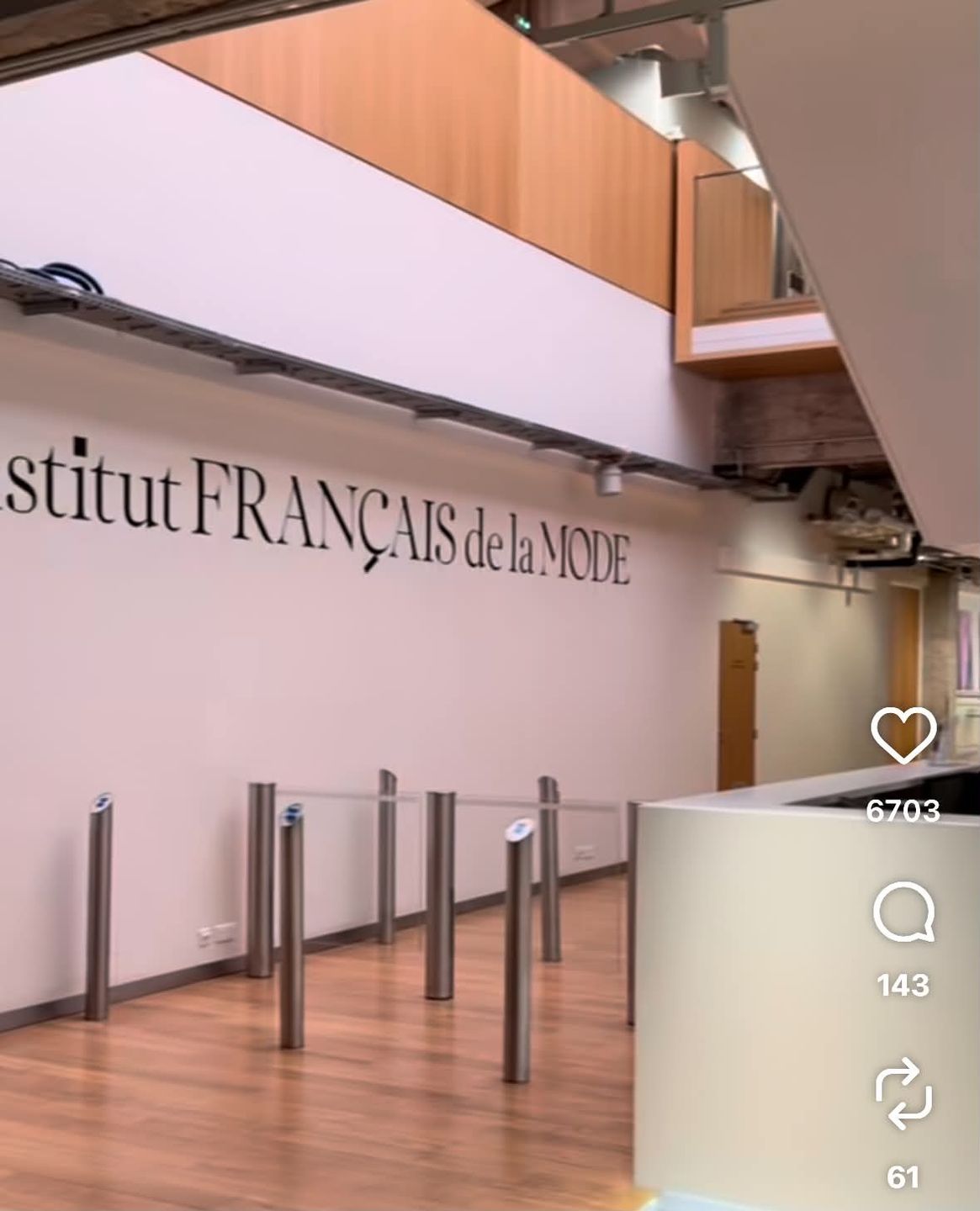  Institut Français de la Mode w Paryżu