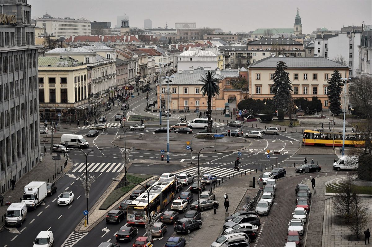 Rondo Charlesa de Gaulle'a w Warszawie przestanie istnieć. Zastąpi je klasyczne skrzyżowanie. Co stanie się z palmą? Z pewnością znajdzie należne miejsce w nowej infrastrukturze drogowej 