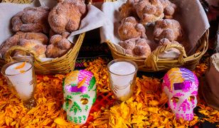 Pan de muerto, czyli meksykański chleb umarłych