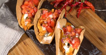 Klasyka z Meksyku. Tacos z kurczakiem. Przepis na pyszne danie