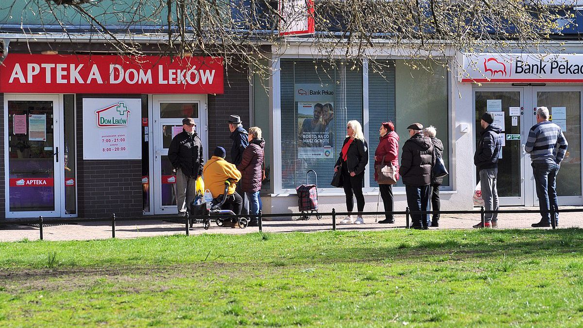 Polacy ruszyli do aptek. Skorzystał dystrybutor leków 