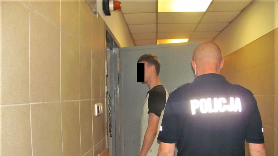 Warszawa. Zatrzymany złodziej rowerów. Wyznał policji, że kradł, bo chciał trafić za kraty, był zmęczony kłótniami z matką