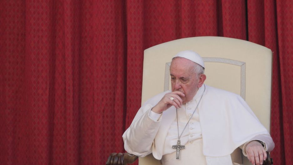 Papież Franciszek przebywa w szpitalu po operacji