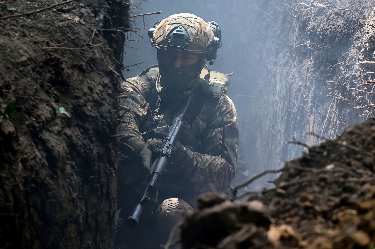 Trump's return sparks a divided hope among Ukrainian troops