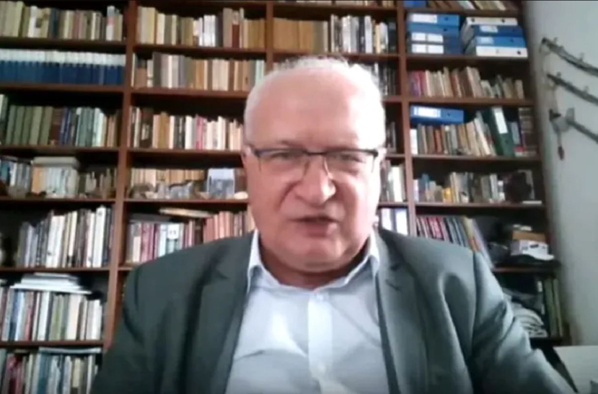 Prof. Krzysztof Simon zabrał głos na temat Omikronu