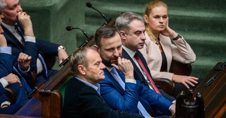 MSZ wstrzemięźliwie, MON "z nadzieją". Tak rząd przygotowuje się na prezydenturę Trumpa