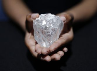 Rosyjska kolekcja diamentów idzie pod młotek. Wśród nich gigantyczny kamień