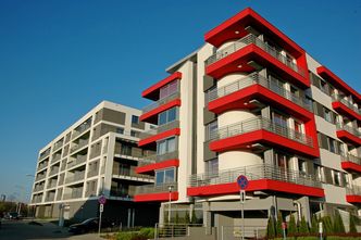 Kredyty mieszkaniowe. Polacy pożyczają coraz więcej