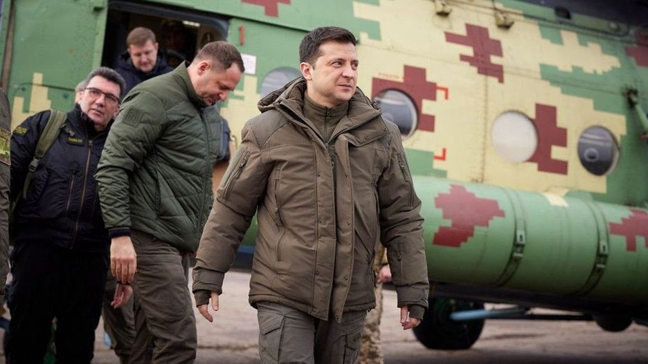 Prezydent Zełenski podczas wizytacji północnej granicy Ukrainy
