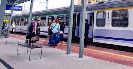 PKP szuka pasażerów. Koronawirus w pociągu Intercity.