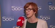 Matki rezygnują z pracy dla 500+. Minister Rafalska: "Problem by zmalał, gdyby kobiety więcej zarabiały"