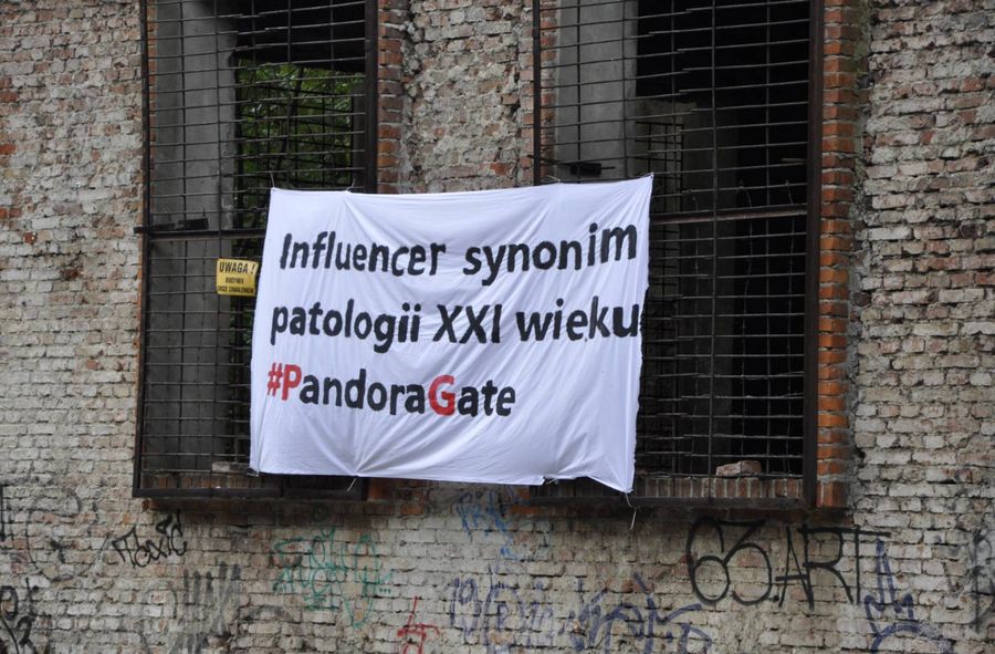 Młodzież Wszechpolska prowadzi akcję przeciwko Pandora Gate