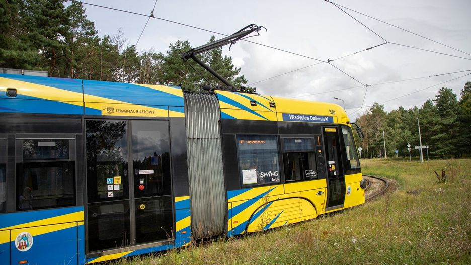 Tramwaj na pętli &#34;Olimpijska&#34; w Toruniu