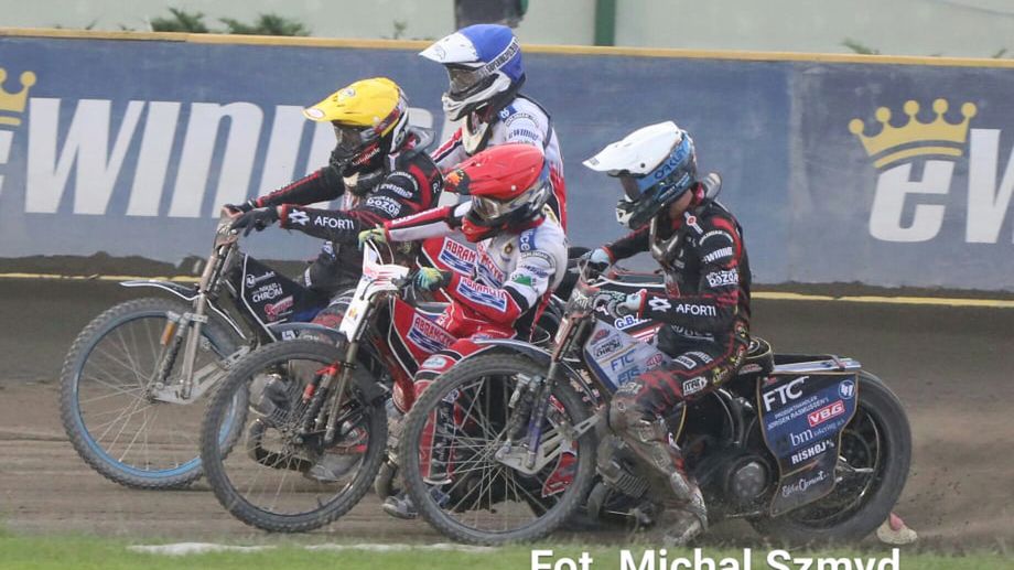 WP SportoweFakty / Michał Szmyd / Zdjęcie z meczu Polonia - Start