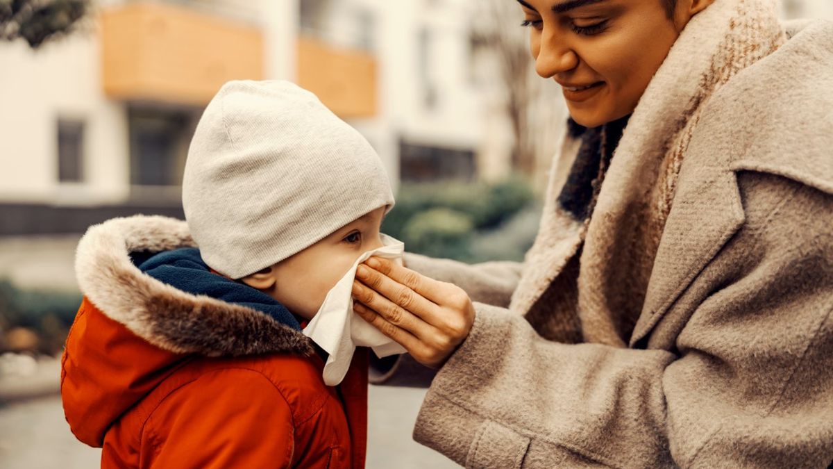 Isonasin Septo przeznaczony jest do płukania nosa przy przeziębieniach.