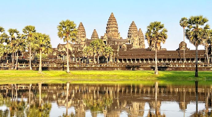 Kambodża. W świecie magicznych świątyń i pływających wiosek