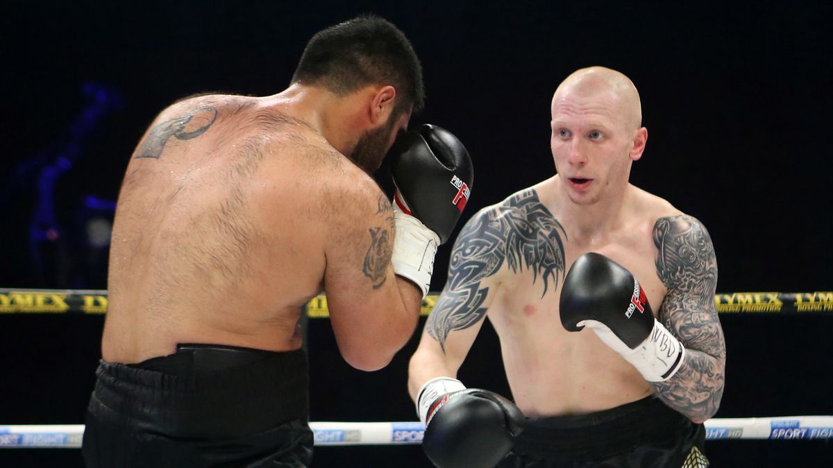 PAP / Waldemar Deska / Na zdjęciu: Robert Parzęczewski (z prawej)