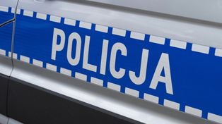 Wypadek na DK10. Autobus szkolny zderzył się z cysterną