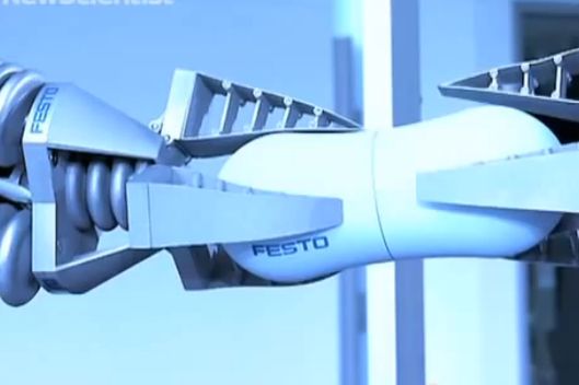 Robotyczne ramię Doc Ock uczy się jak dziecko