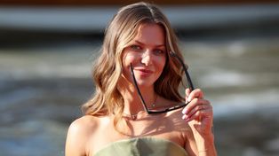 Anna Lewandowska "nagradzała" pracowników kartami podarunkowymi na 100 zł? "Jakby ktoś zrzucał ci ze stołu OKRUSZKI"