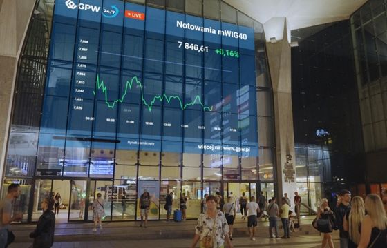 Notowania giełdowe na ekranach Screen Network