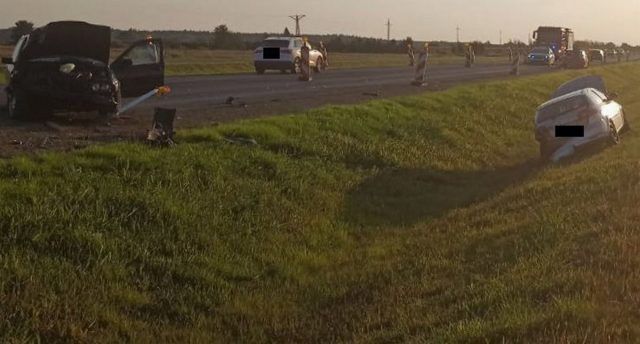 Zofianka Dolna: Wypadek trzech pojazdów. Dwie osoby w szpitalu