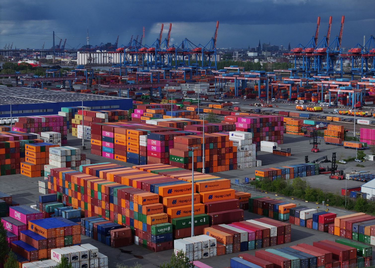 IMF Reduces Economic Outlook For Germany
HAMBURG, GERMANY - APRIL 17: Shipping containers lie stacked at Hamburg Port on April 17, 2024 in Hamburg, Germany. The International Monetary Fund (IMF) has reduced its prognosis for Germany's economic growth this year to 0.2%, the lowest of any G7 nation. Hamburg Port is Germany's biggest port and is a hub for exports and imports.  (Photo by Sean Gallup/Getty Images)
Sean Gallup