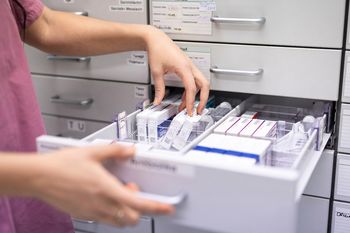 Są problemy z dostępnością dwóch leków. GIF wskazuje terminy dostaw