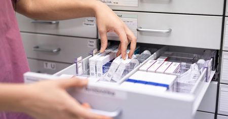Są problemy z dostępnością dwóch leków. GIF wskazuje terminy dostaw