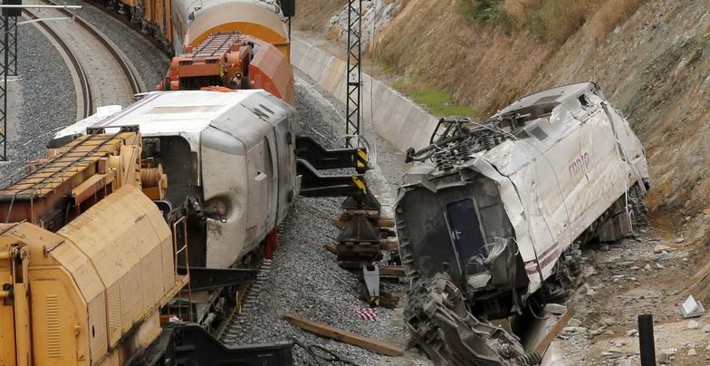 Katastrofa kolejowa w Hiszpanii. Maszynista rozmawiał przez telefon