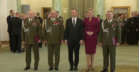 Nowi dowódcy w Wojsku Polskim. Prezydent wręczył nominacje Wiesławowi Kukule i Maciejowi Kliszowi