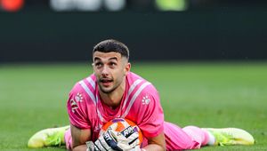 Manchester United planuje kupić zawodnika, którego chce FC Barcelona