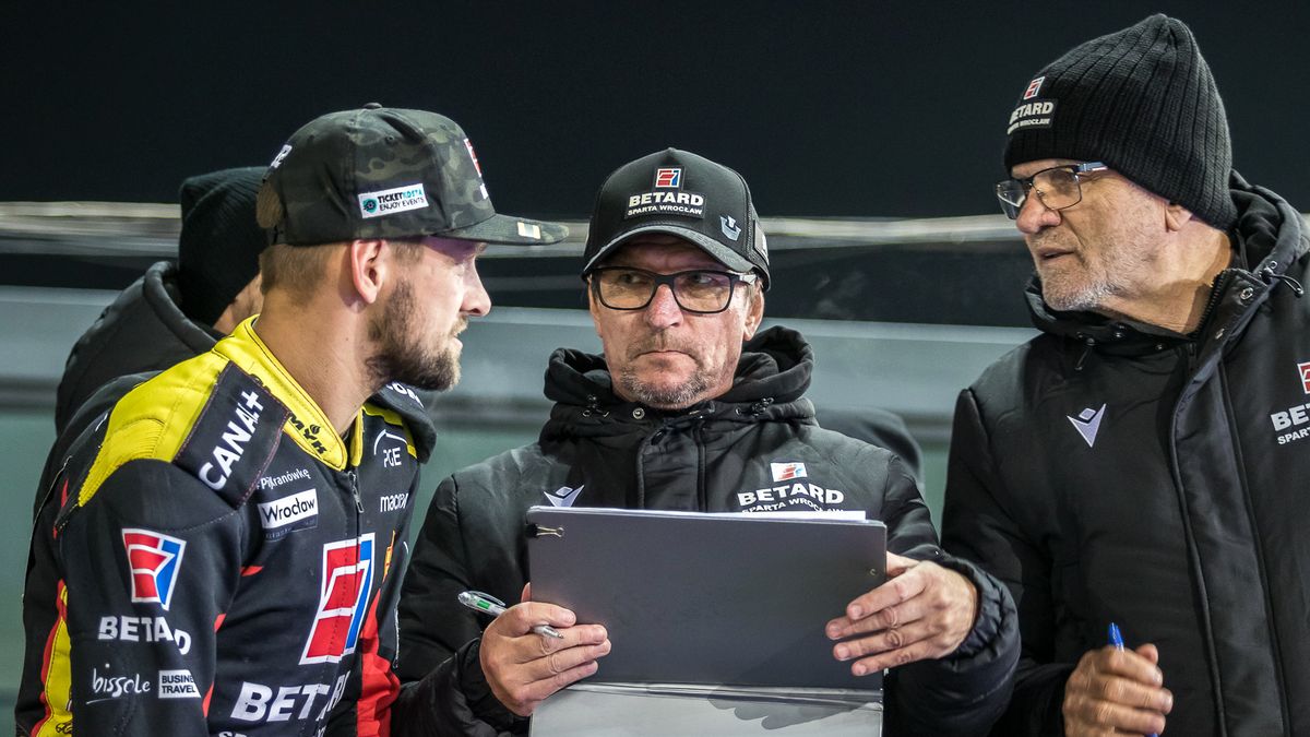 WP SportoweFakty / Michał Chęć / Artiom Łaguta, a obok Dariusz Śledź i Andrzej Rusko