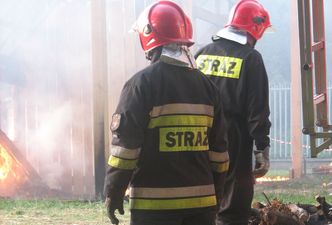 Lockdown. Ewakuacja gości z nieczynnego hotelu. Uciekali przed pożarem