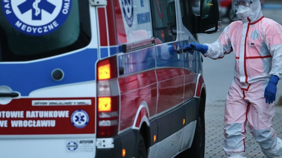 "Polska siedliskiem ciemnoty" - skomentował doniesienia medycznego pisma o polskich metodach na walkę z koronawirusem jeden z byłych członków Rady Medycznej.  Reakcja na te słowa była okrutna (Flikr)