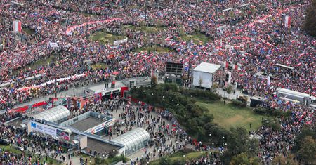 Frekwencja na Marszu Miliona Serc. Były policjant nie ma wątpliwości
