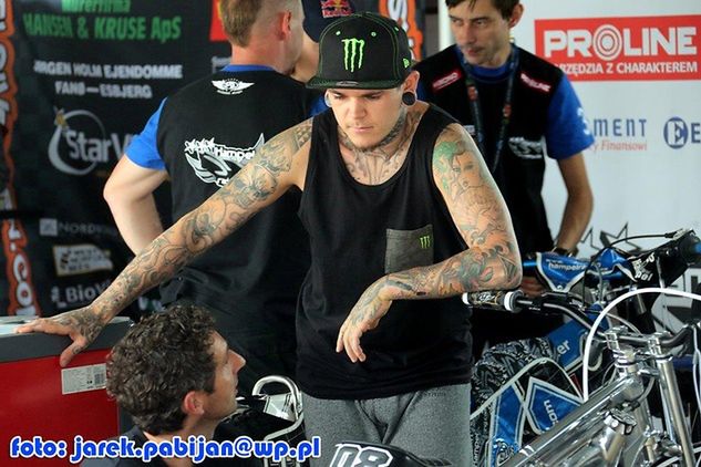 Tai Woffinden w gorzowskim parkingu