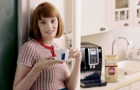 Kawa Lavazza promowana hasłem "More than Italian"