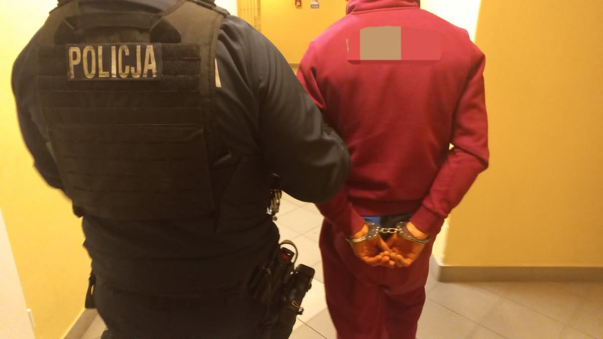 Sulechów: Okradł sklepy w pasażu handlowym i wpadł kilka godzin po włamaniu