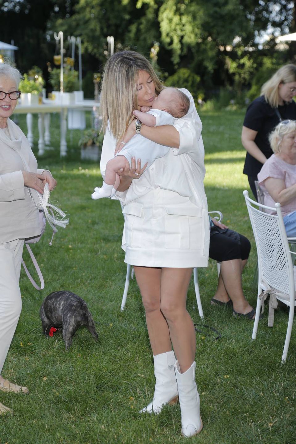 Małgorzata Rozenek z Heniem na premierze książki Wiktora Krajewskiego
